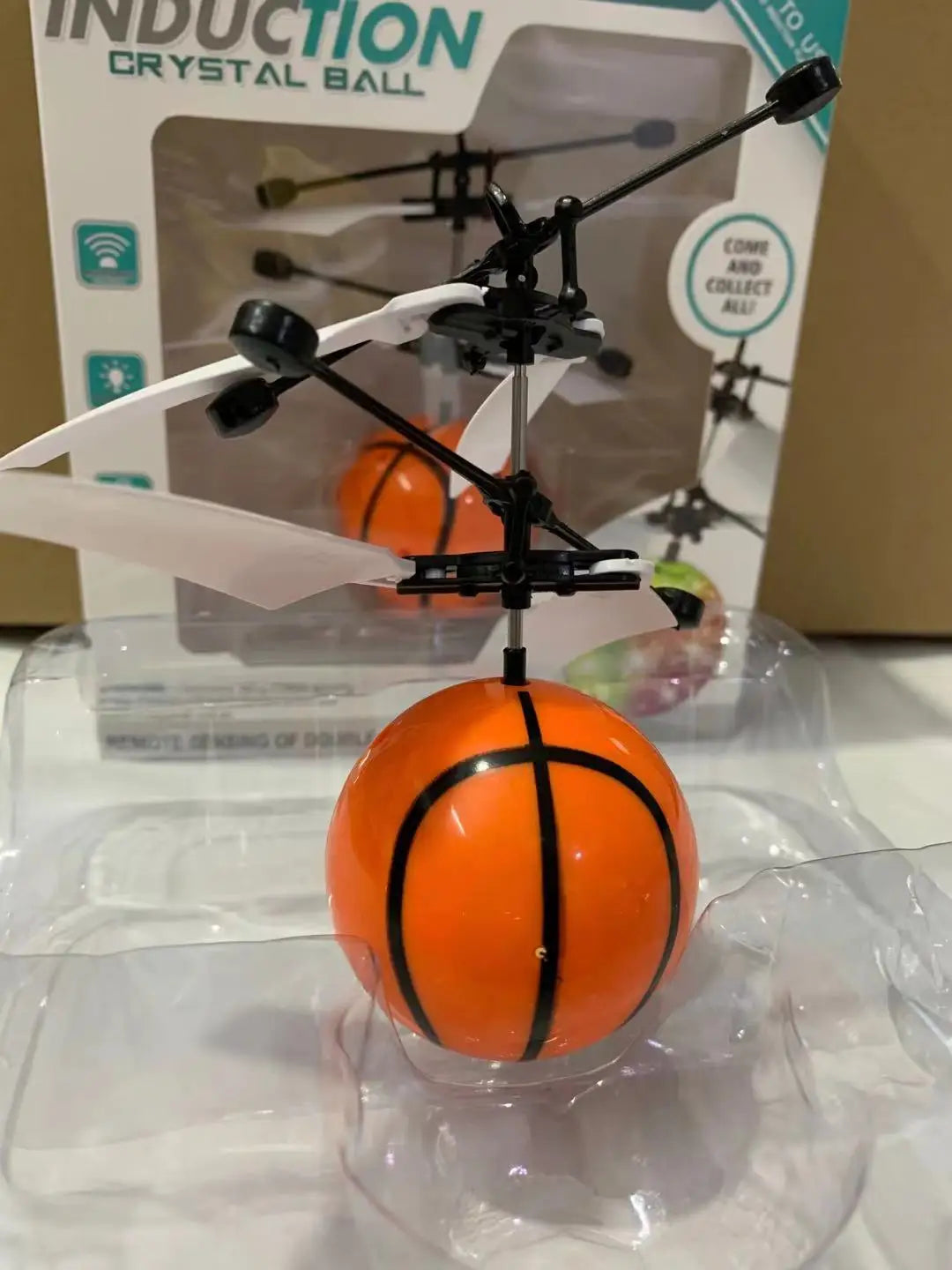 Hot-selling induction suspended crystal ball sense colorful ball induction flying helicopter children's toys Holiday gift